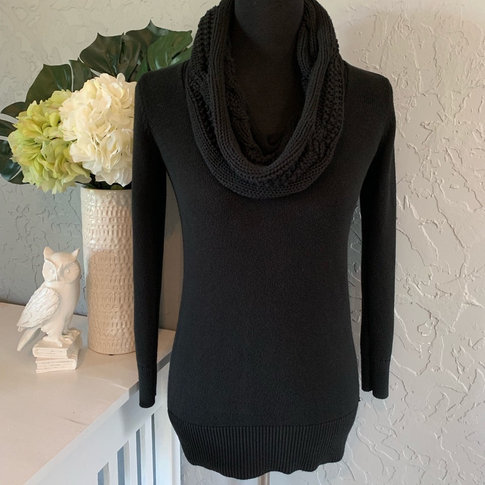 ✨SOLD✨ Cowl Neck Black XS Knitted Sweater